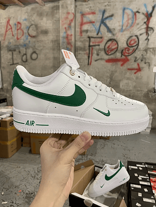 AF1  