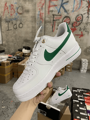 AF1  