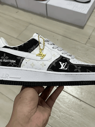 AF1 x LV