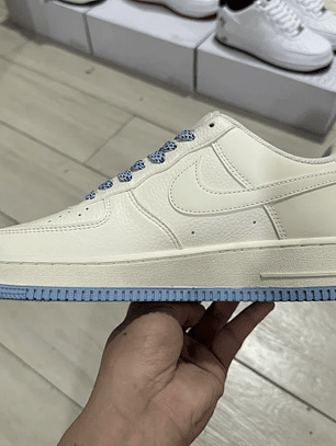 AF1