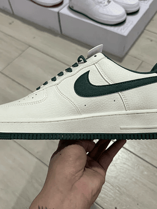AF1 