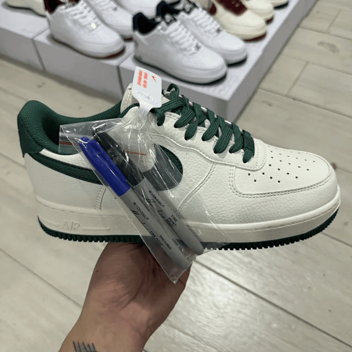 AF1  3
