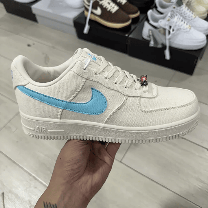 AF1   3
