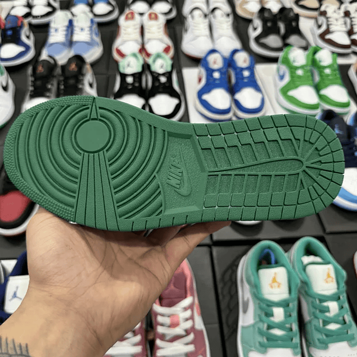 Air Jordan 1 Low      5