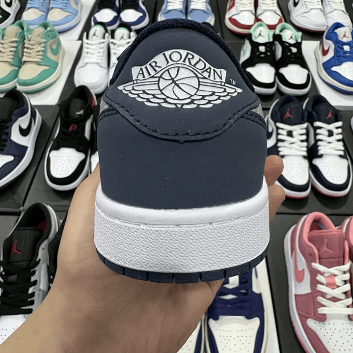 Air Jordan 1 Low   3