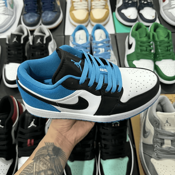 Air Jordan 1 Low  3