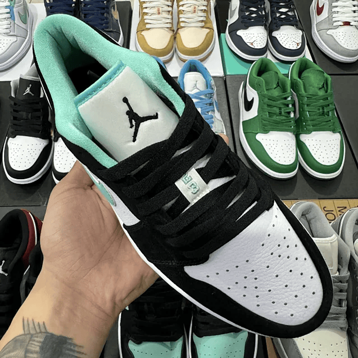 Air Jordan 1 Low    4