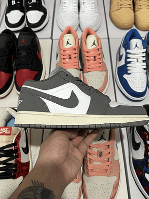 AJ1 Vintage Stealth Grey