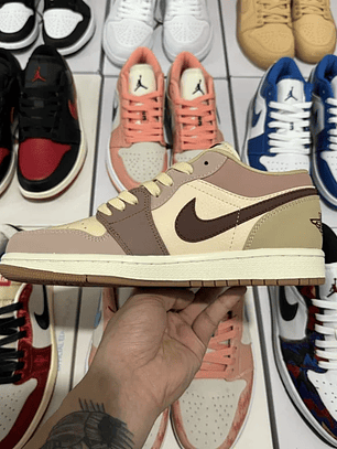 AJ1 LOW BEIGE/MULTI-COLOR