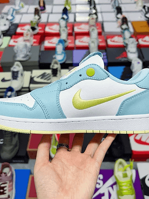 AJ1 Low Slip WMNS NRG Guava Ice
