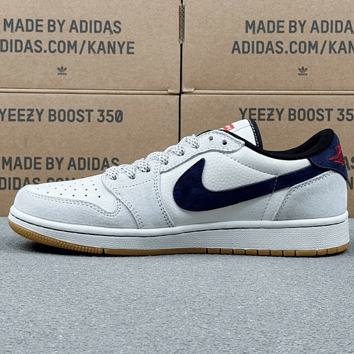 AJ1 Low x Supreme  2