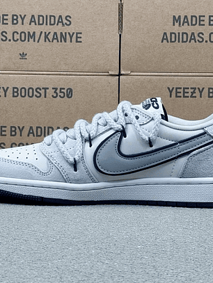 AJ1 Low The North Face Grey 