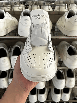 AJ1 Low x Travis Scott White