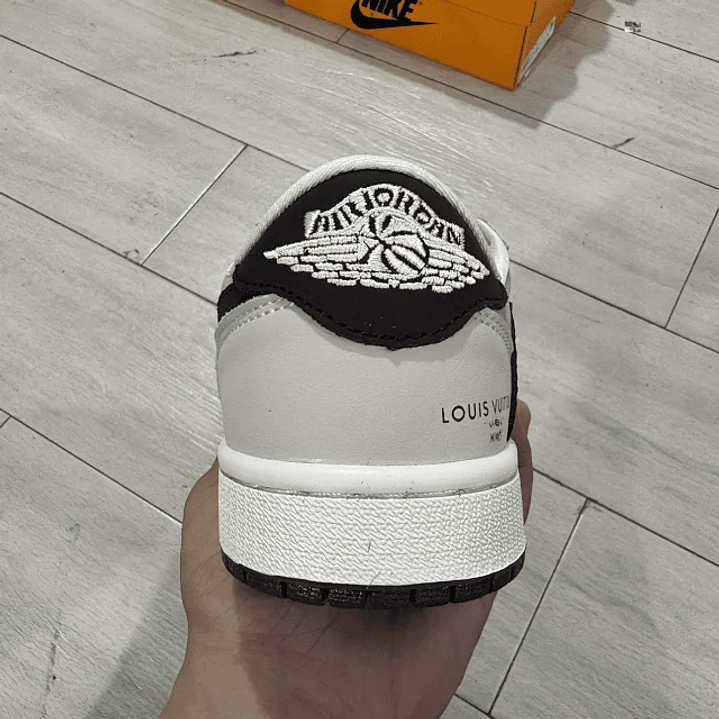 AJ1 Low x LV Greey 5