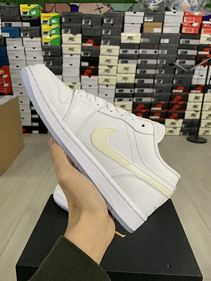 AJ1 Low White