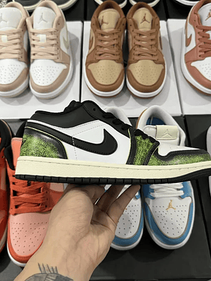 AJ1 Low Wear-Away Electric Green