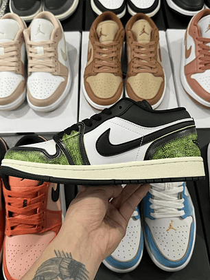 AJ1 Low Wear-Away Electric Green