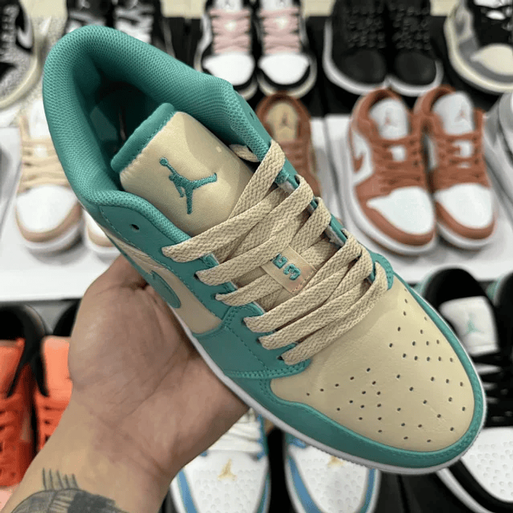 AJ1 Low Tropical Teal 4