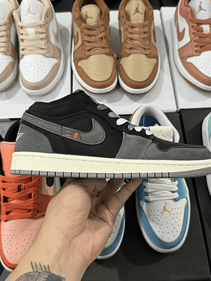 AJ1 Low Inside Out - Black