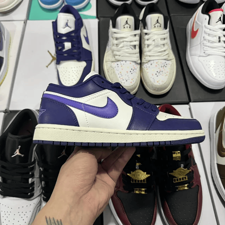 AJ1 Low  Sky J Purple 1