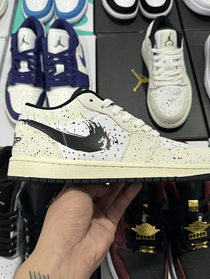 AJ1 Lowb Paint Splatter