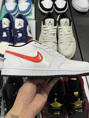 AJ1 Low White/Gym Red