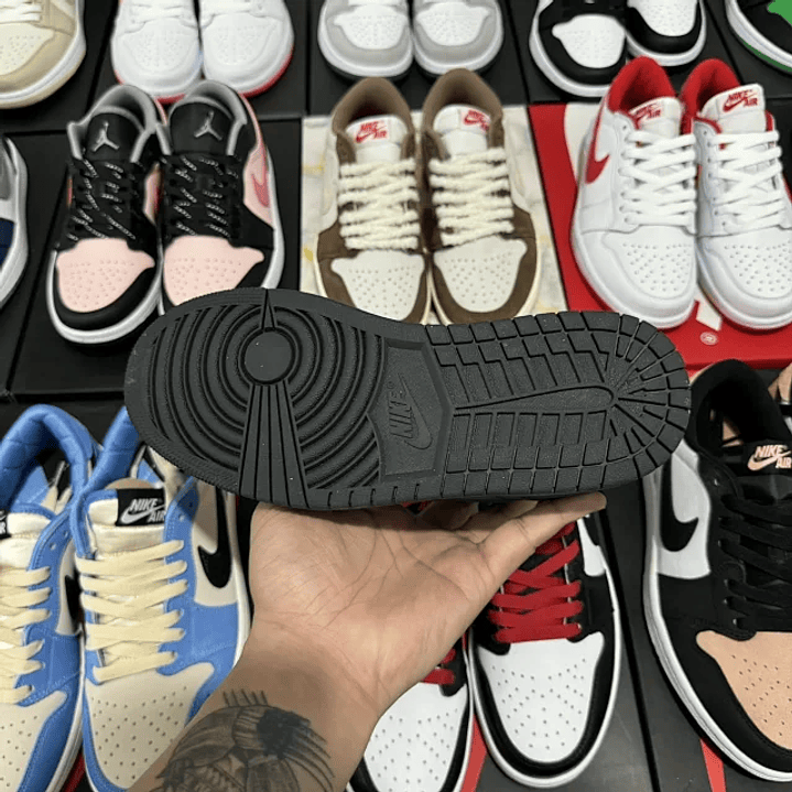 AJ1 Low Dark Smoke Grey 6