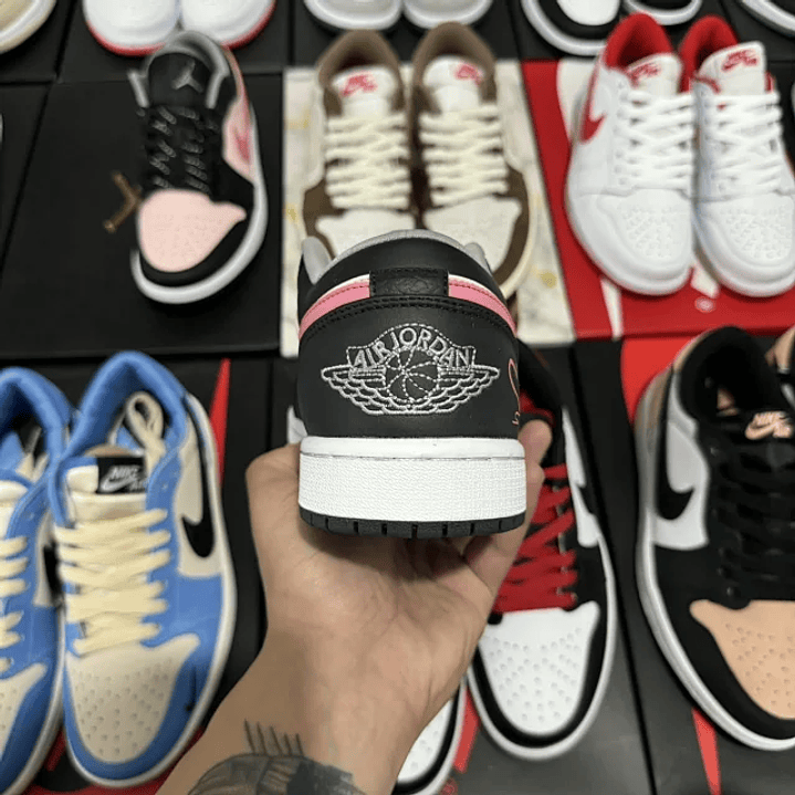AJ1 Low Black/Rust Pink/White 5