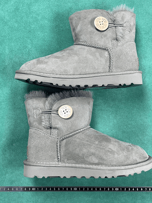 UGG UGG Bailey Mini Bailey Button II Boot