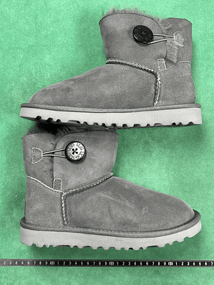 UGG UGG Bailey Mini Bailey Button II Boot  