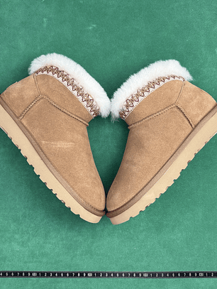 TT UGG Classic Novelty