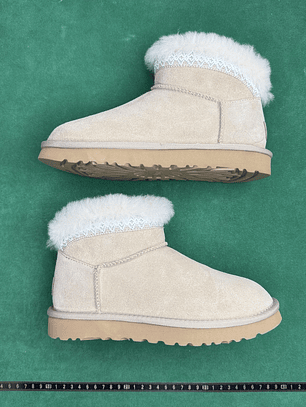 TT UGG Classic Novelty 