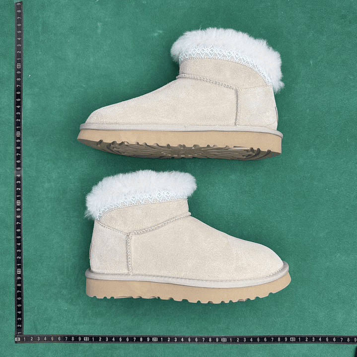 TT UGG Classic Novelty  1