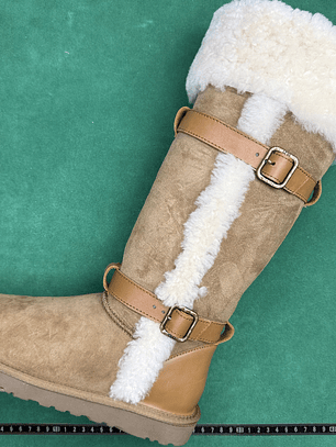 TT UGG CLASSIC ULTRA MINI