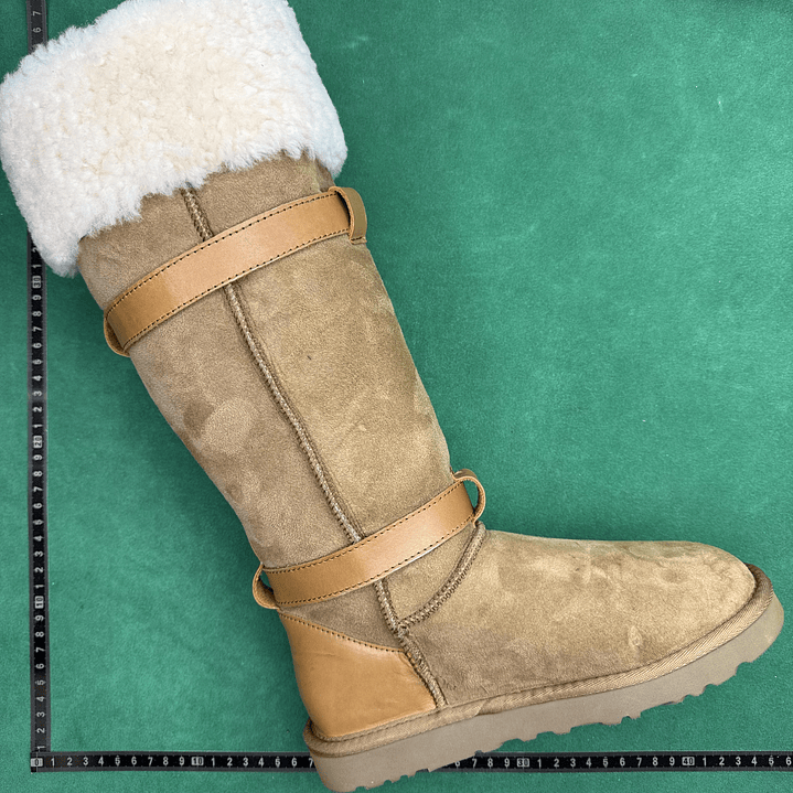 TT UGG CLASSIC ULTRA MINI 3