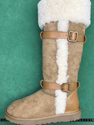 TT UGG CLASSIC ULTRA MINI