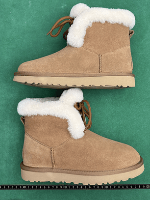 TT UGG Classic Novelty 