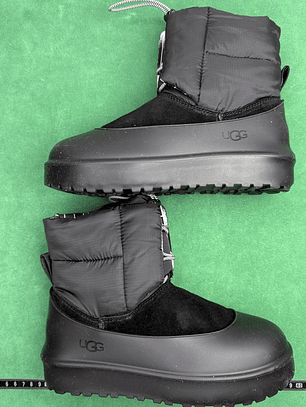 TT UGG CLASSIC MINI Lace-Up Weather