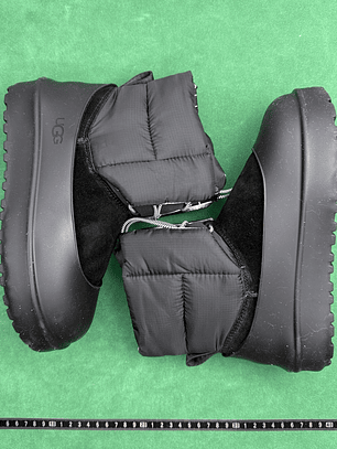 TT UGG CLASSIC MINI Lace-Up Weather