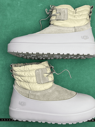 TT UGG CLASSIC MINI Lace-Up Weather