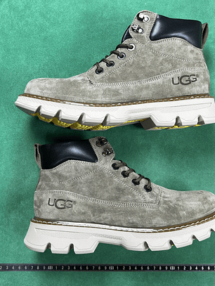 TT UGG CLASSIC MINI Lace-Up Weather   
