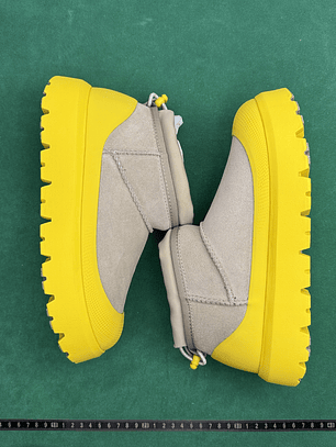 TT UGG CL ULTRA MINI WEATHER  