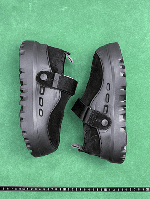 TT UGG PeakMod Lowcut