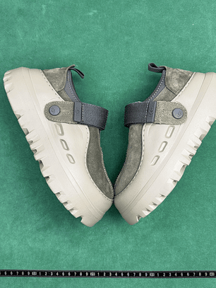 TT UGG PeakMod Lowcut 