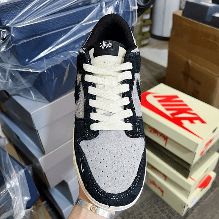 Dunk x Stussy 3