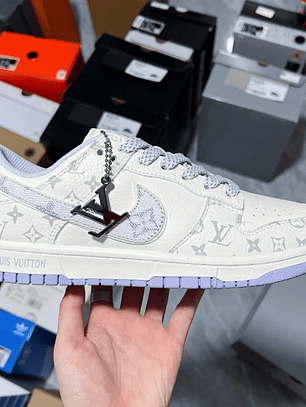 Dunk x LV