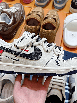 Dunk x LV