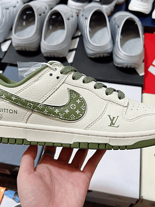 Dunk x LV 