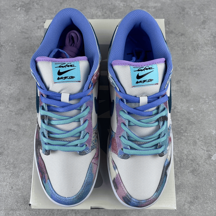 Dunk SB Bleached Aqua 3