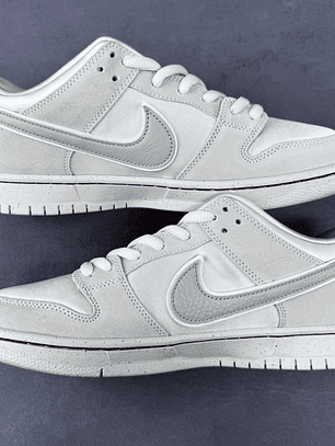 Dunk SB City of Love Light Bone